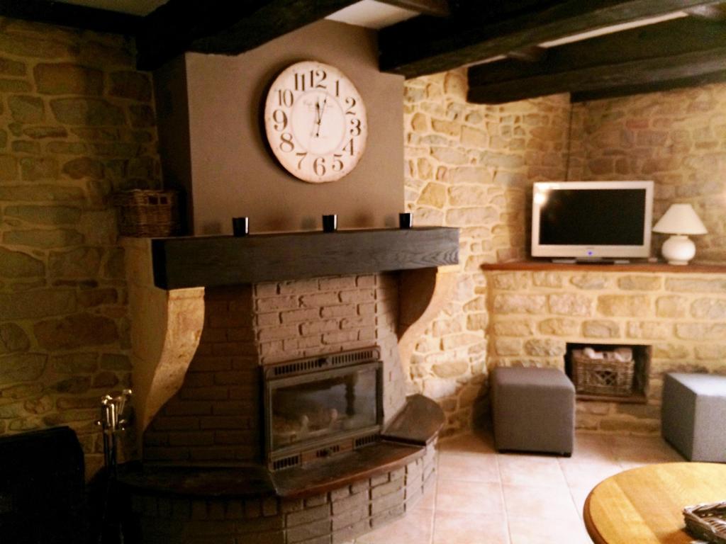 Gite Le Bol D'Air Puilly-et-Charbeaux Zimmer foto